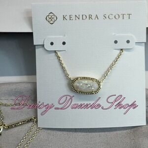 ✨New Kendra Scott Elisa Gold Pendant Necklace in White Opal ✨